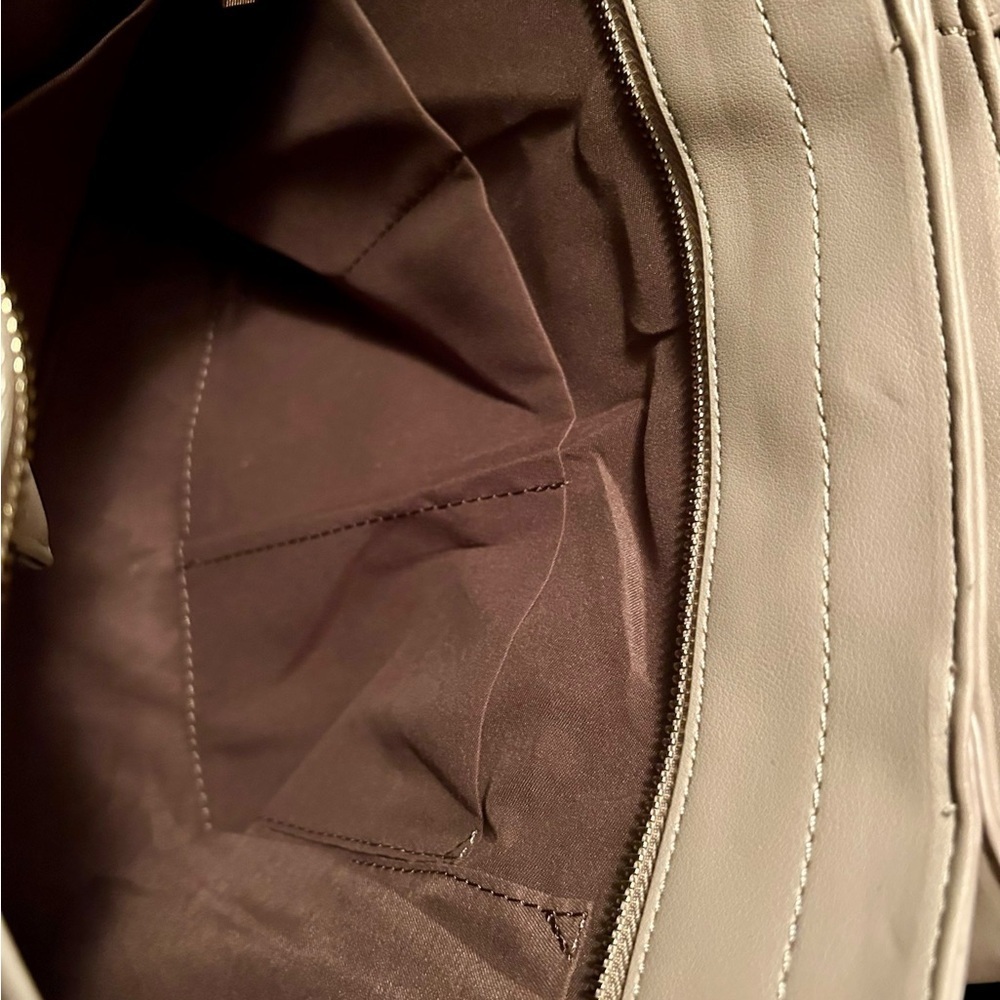 👜 BRAND NEW Laptop Tote Bag - Perfect for Work & Style! - Picture 10 of 10